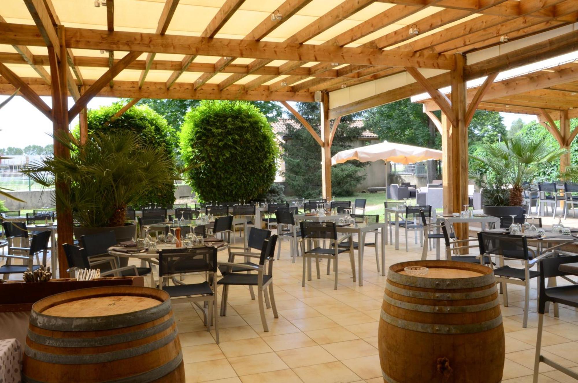Logis Hotel-Restaurant Saint Romain Anse Exterior foto