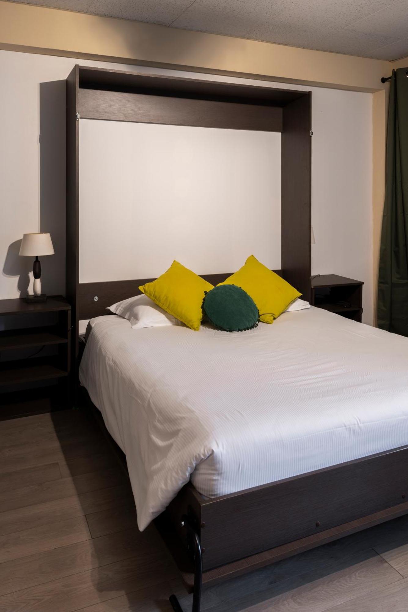 Logis Hotel-Restaurant Saint Romain Anse Quarto foto
