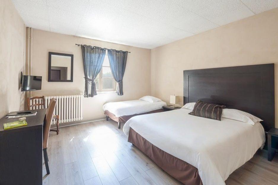 Logis Hotel-Restaurant Saint Romain Anse Quarto foto